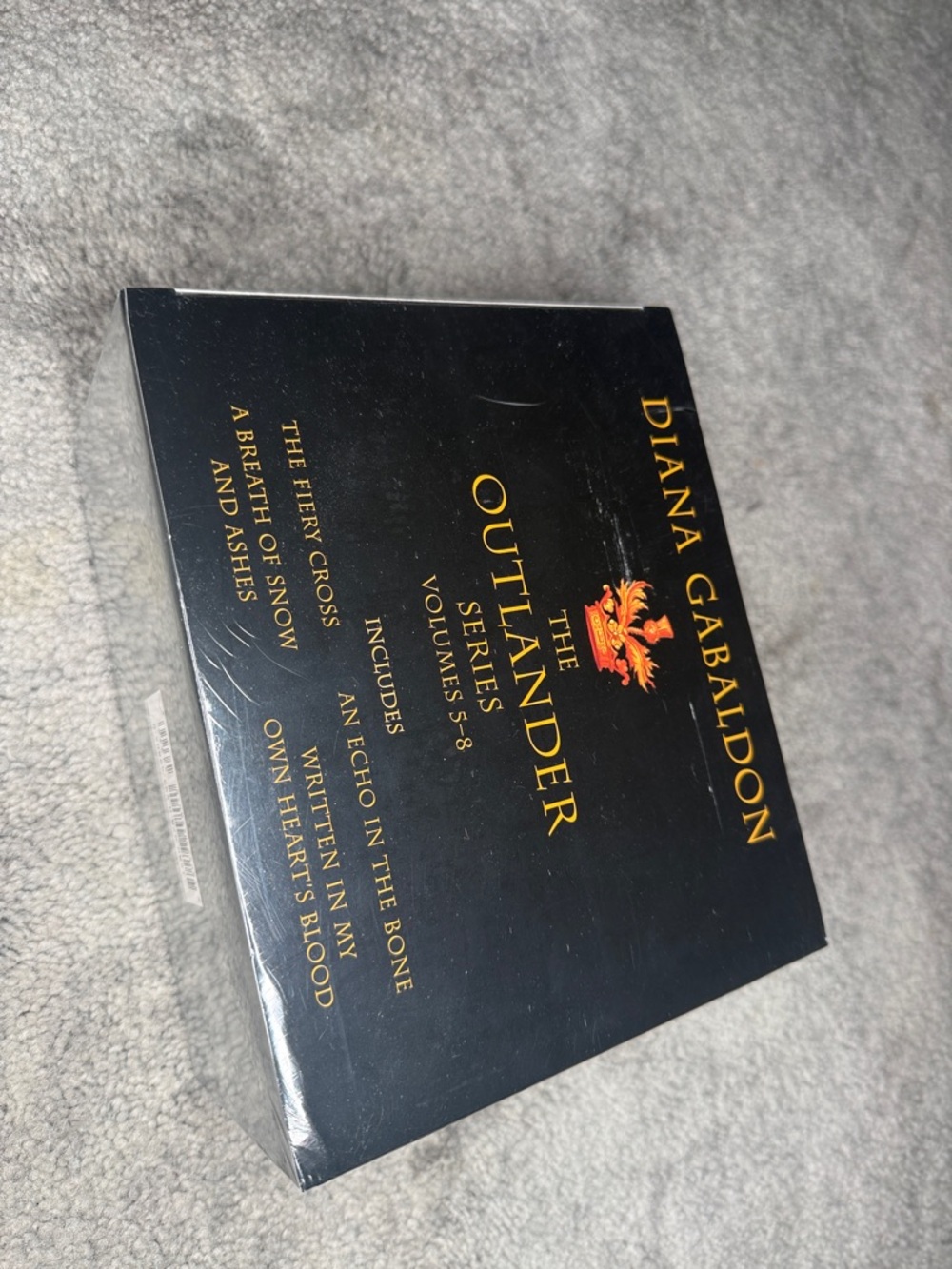 Diana Gabaldon The Outlander Series Box Set - Black with Gold Text